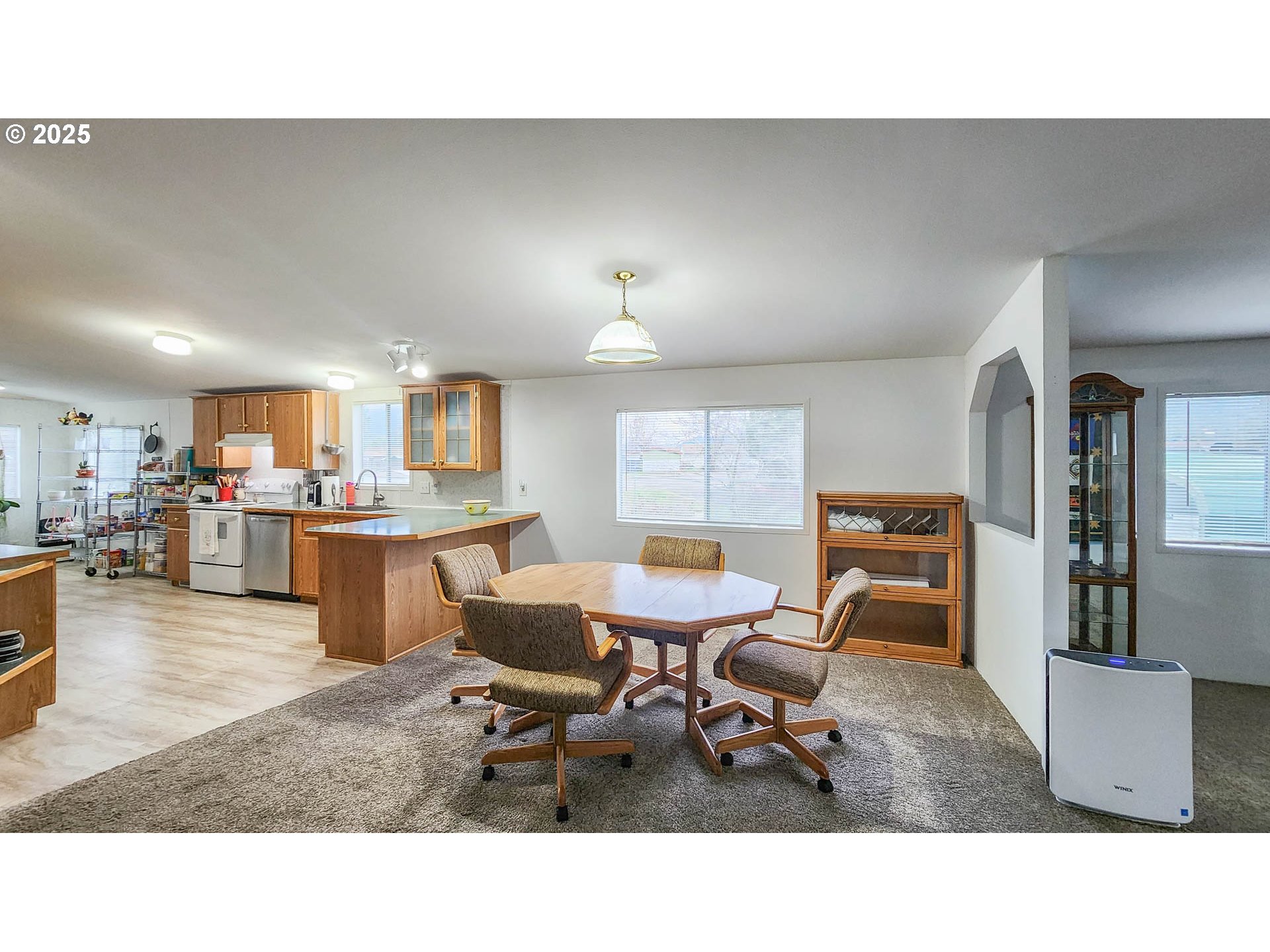 161 South Comstock Road Sutherlin, OR 97479 - Photo 8 of 24 Gallery Image 8