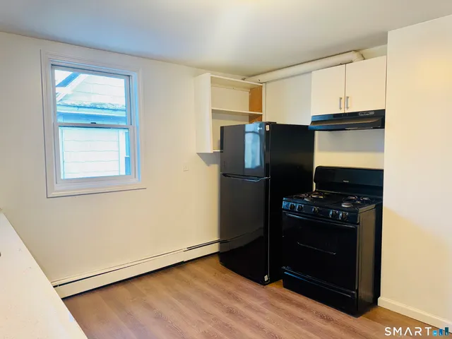 $2,300 | 470 Wood Avenue, Bridgeport, CT 06605