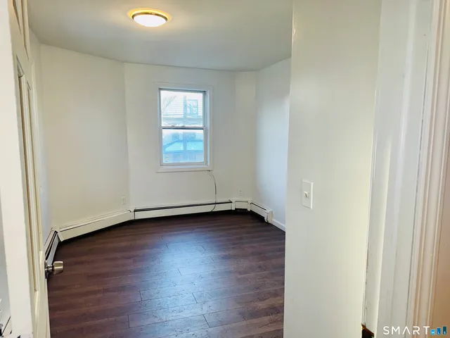 $2,300 | 470 Wood Avenue, Bridgeport, CT 06605