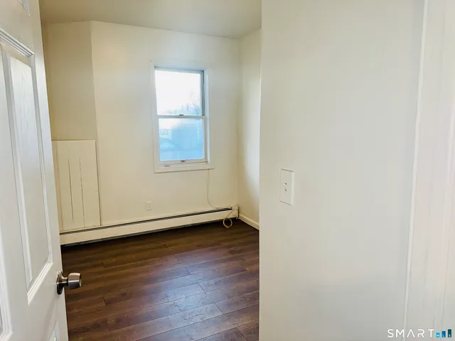 $2,300 | 470 Wood Avenue, Bridgeport, CT 06605