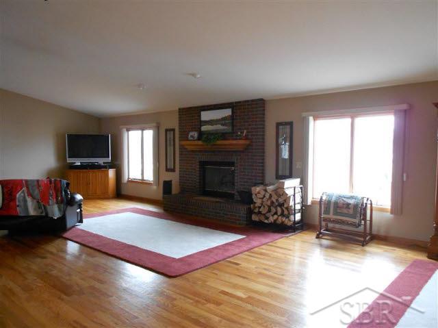 8555 Webster Road Freeland, MI 48623 - Photo 4 of 8 20324664-3.JPG
