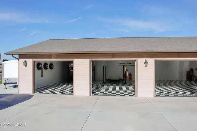 a view of a living room