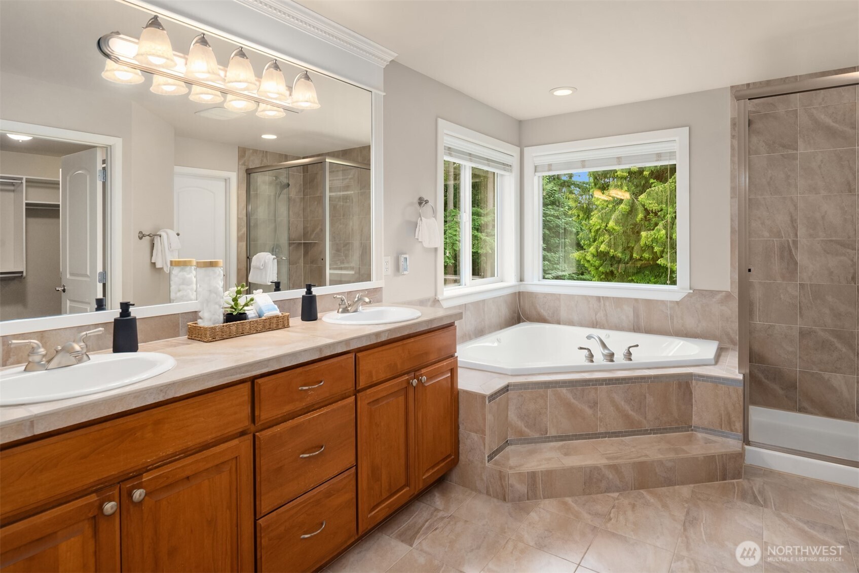 14619 196th Avenue Southeast Renton, WA 98059 - Photo 23 of 40 Gallery Image 23