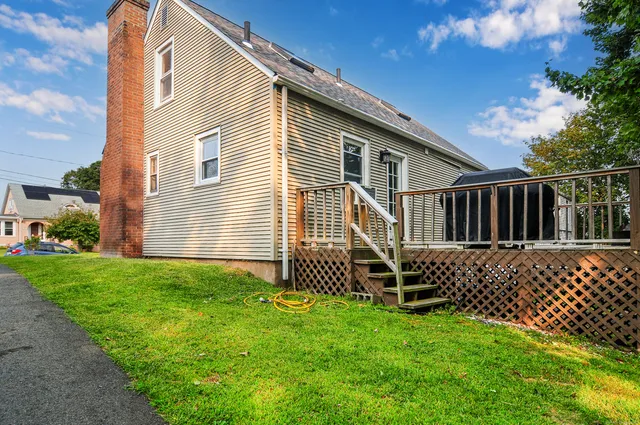 $245,000 | 85 Benton Street, Manchester, CT 06040