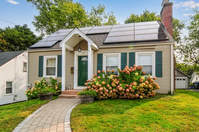 $245,000 | 85 Benton Street, Manchester, CT 06040