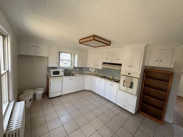 $245,000 | 85 Benton Street, Manchester, CT 06040