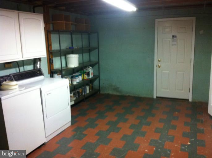 213 Oakton Road Gaithersburg, MD 20877 - Photo 9 of 23 Basement