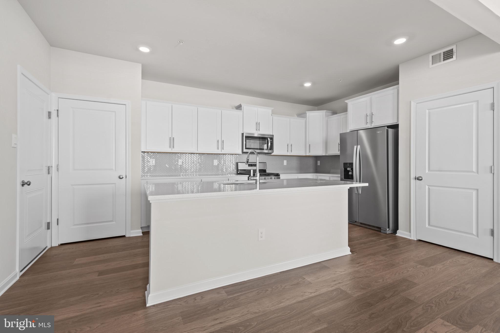 1193 Otter Point Middle River, MD 21220 - Photo 3 of 27