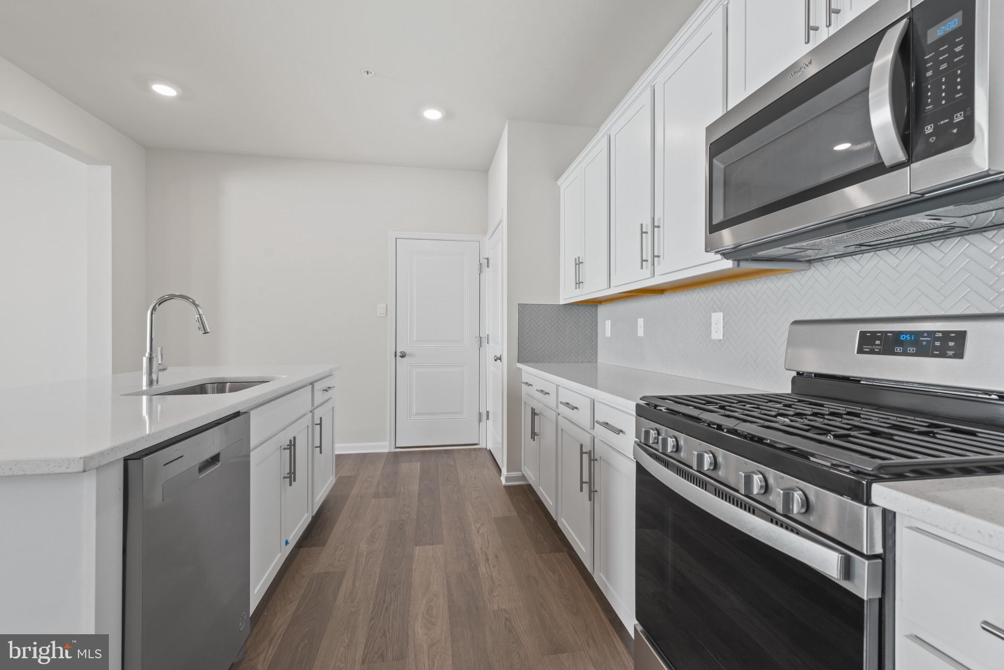 1193 Otter Point Middle River, MD 21220 - Photo 5 of 27