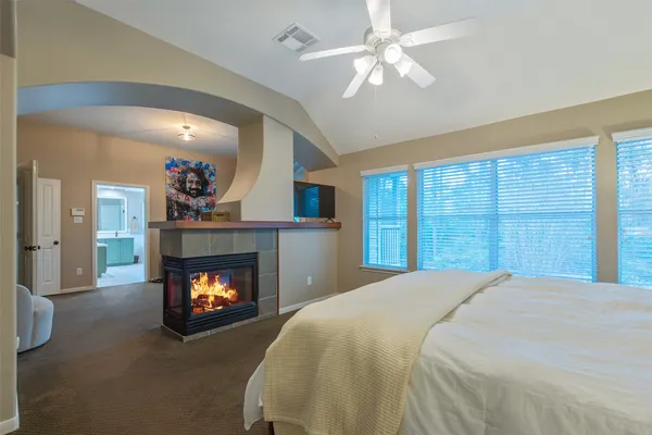 $850,000 | 110 South Longsford Circle, The Woodlands, TX 77382