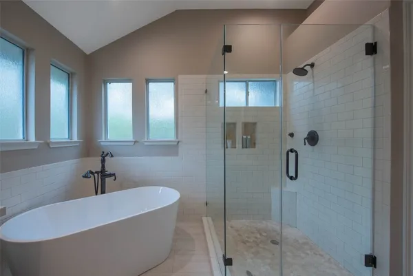 $850,000 | 110 South Longsford Circle, The Woodlands, TX 77382