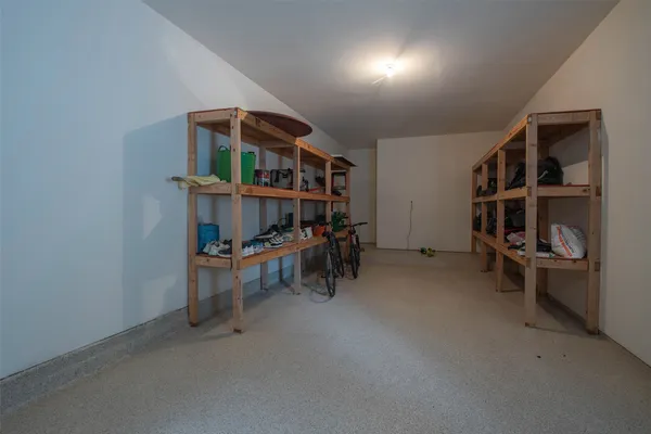 $850,000 | 110 South Longsford Circle, The Woodlands, TX 77382