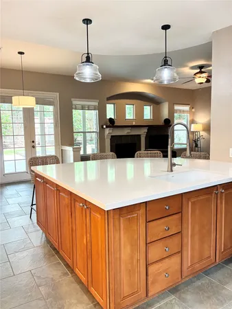 $850,000 | 110 South Longsford Circle, The Woodlands, TX 77382