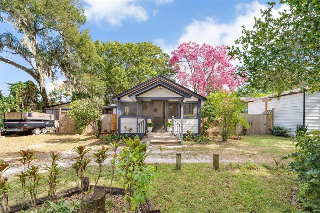 215 Ridgewood Avenue Brandon, FL 33510 - Photo 1 of 1 Gallery Image 1