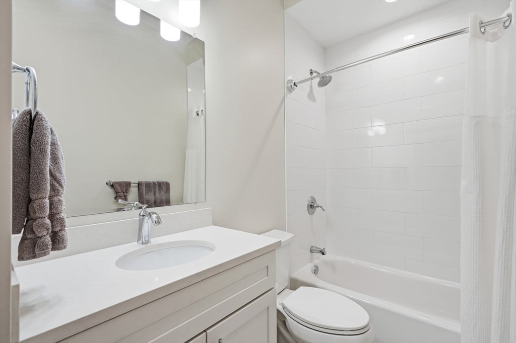 10 B Berkley Road, Unit 10B Hull, MA 02045 - Photo 14 of 20