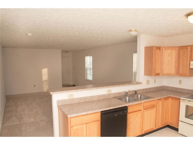 5744 Long Ridge Place Indianapolis, IN 46221 - Photo 8 of 16 Gallery Image 8