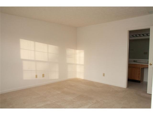 5744 Long Ridge Place Indianapolis, IN 46221 - Photo 10 of 16 Gallery Image 10