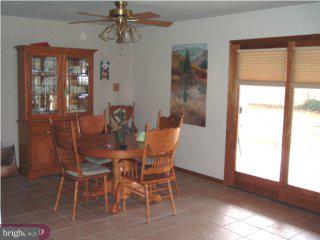 20 Harp Road Levittown, PA 19056 - Photo 3 of 5 Gallery Image 3