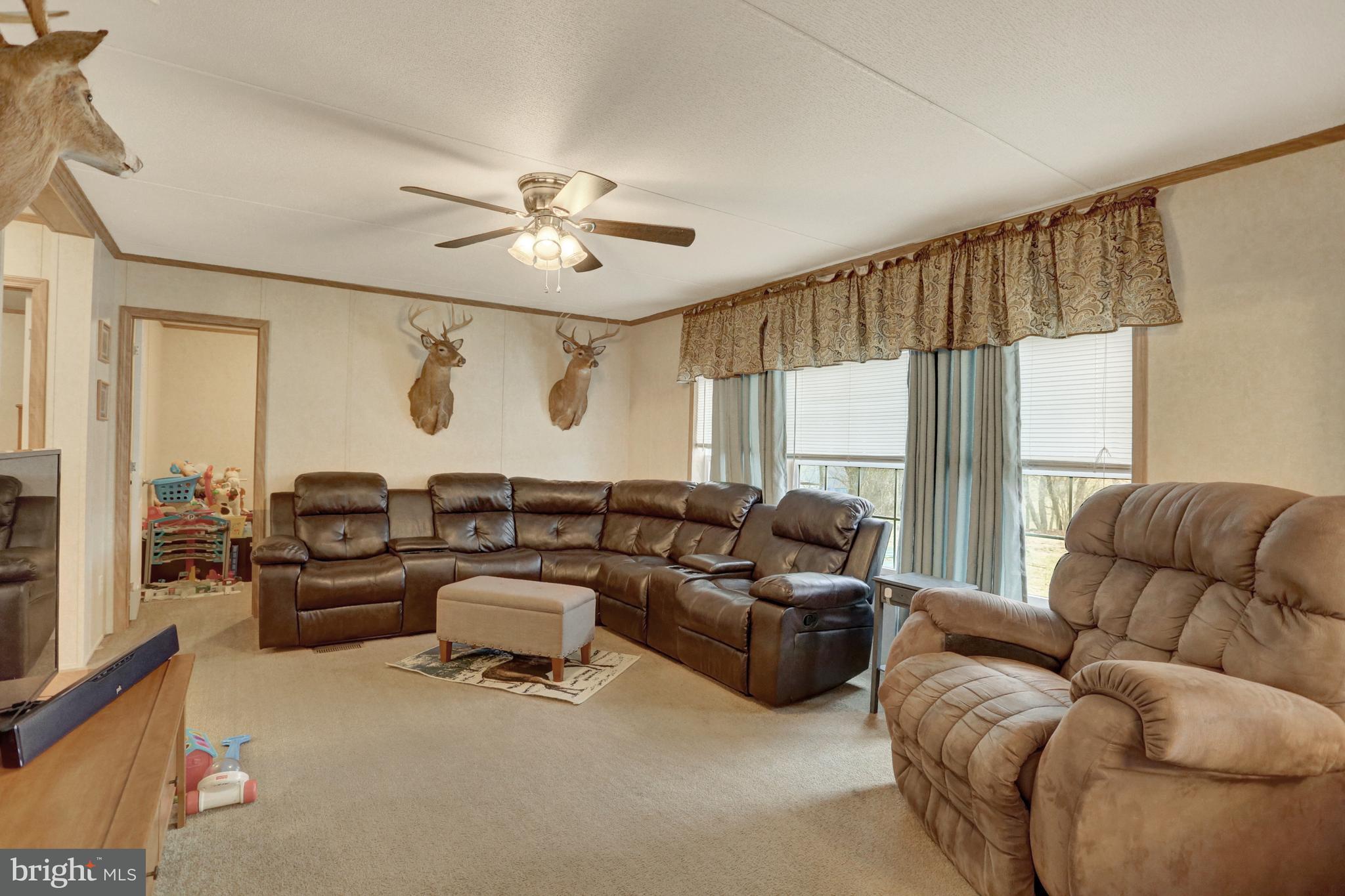 285 Hunters Valley Road Liverpool, PA 17045 - Photo 7 of 35 Family room