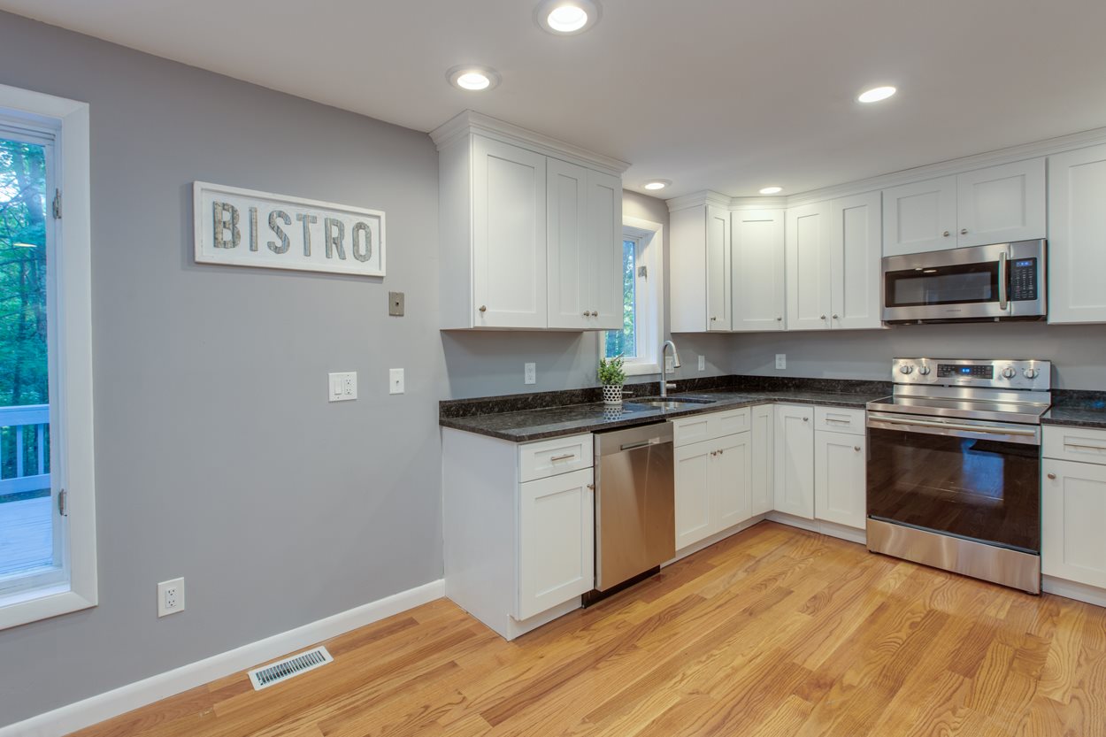 7 Sunridge Road Windham, NH 03087 - Photo 27 of 40