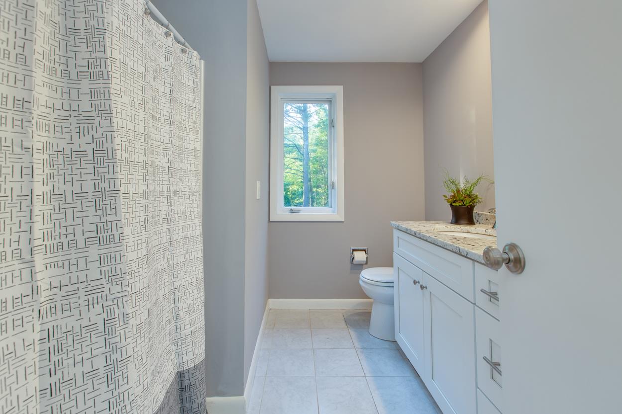 7 Sunridge Road Windham, NH 03087 - Photo 35 of 40