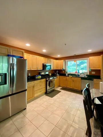 $3,200 | 1001 Old Bridge Lane, Unit 1001A, Bellingham, MA 02019