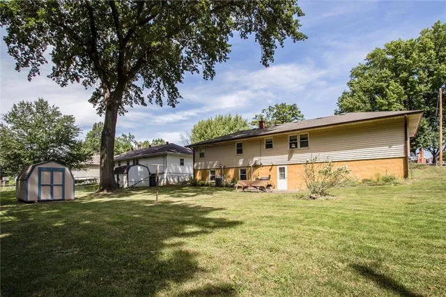 $230,000 | 17501 East Cheyenne Drive, Independence, MO 64056