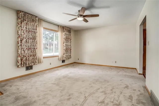 $230,000 | 17501 East Cheyenne Drive, Independence, MO 64056