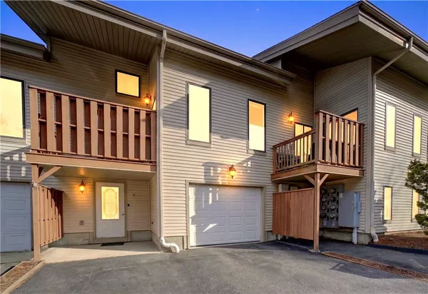 $489,900 | 97 Farnum Pike, Smithfield, RI 02917