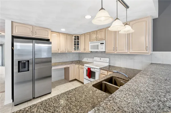 $489,900 | 97 Farnum Pike, Smithfield, RI 02917