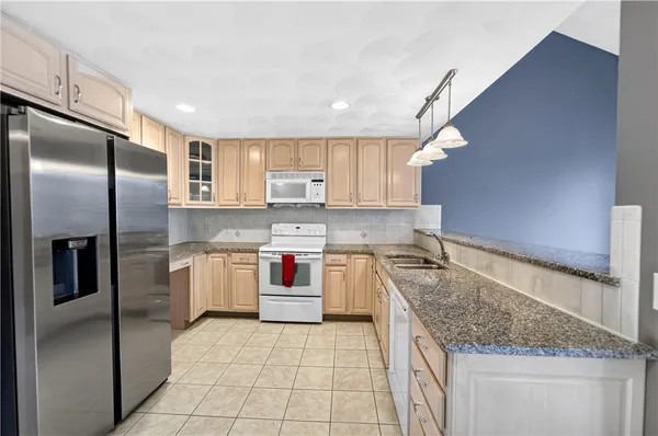 $489,900 | 97 Farnum Pike, Smithfield, RI 02917