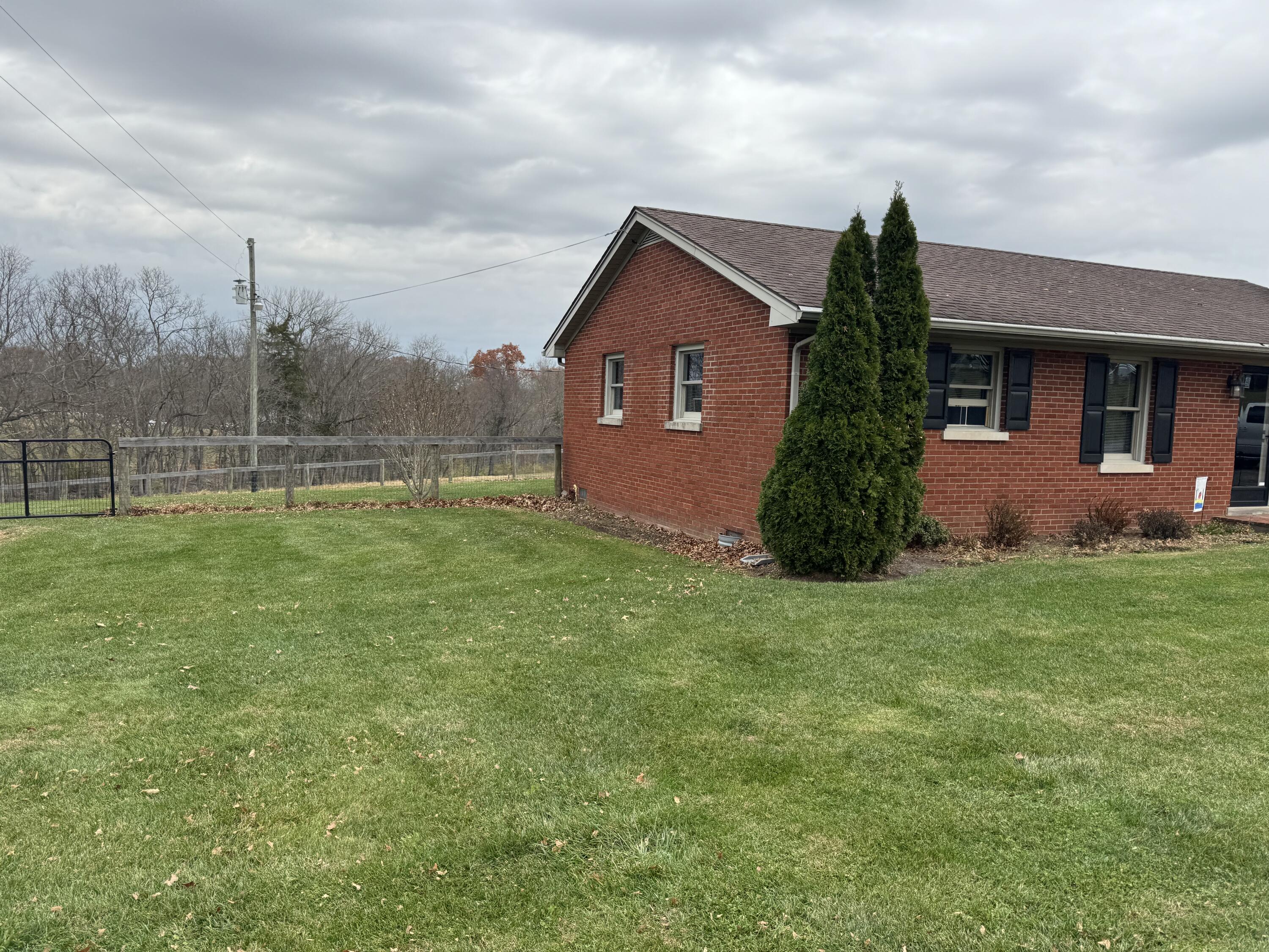 900 Scotts Ferry Road Versailles, KY 40383 - Photo 3 of 39 IMG_5169