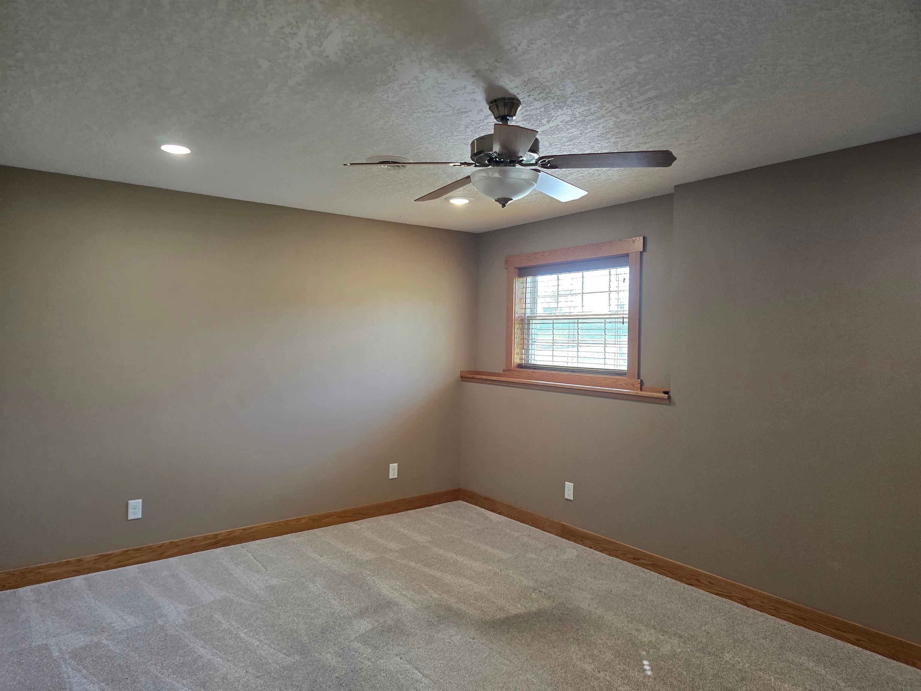 2411 Aspen Ln Road Decorah, IA 52101 - Photo 12 of 20 Gallery Image 12