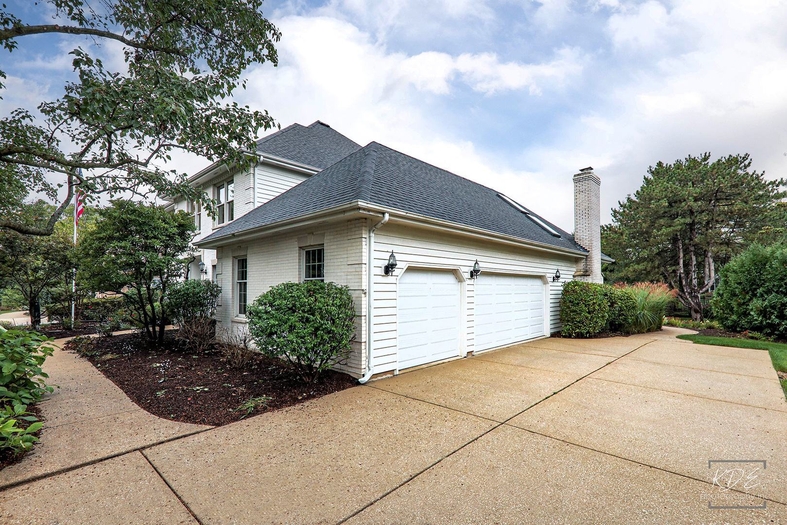 731 Gateshead Drive Naperville, IL 60565 - Photo 4 of 51 a view of a house with a yard