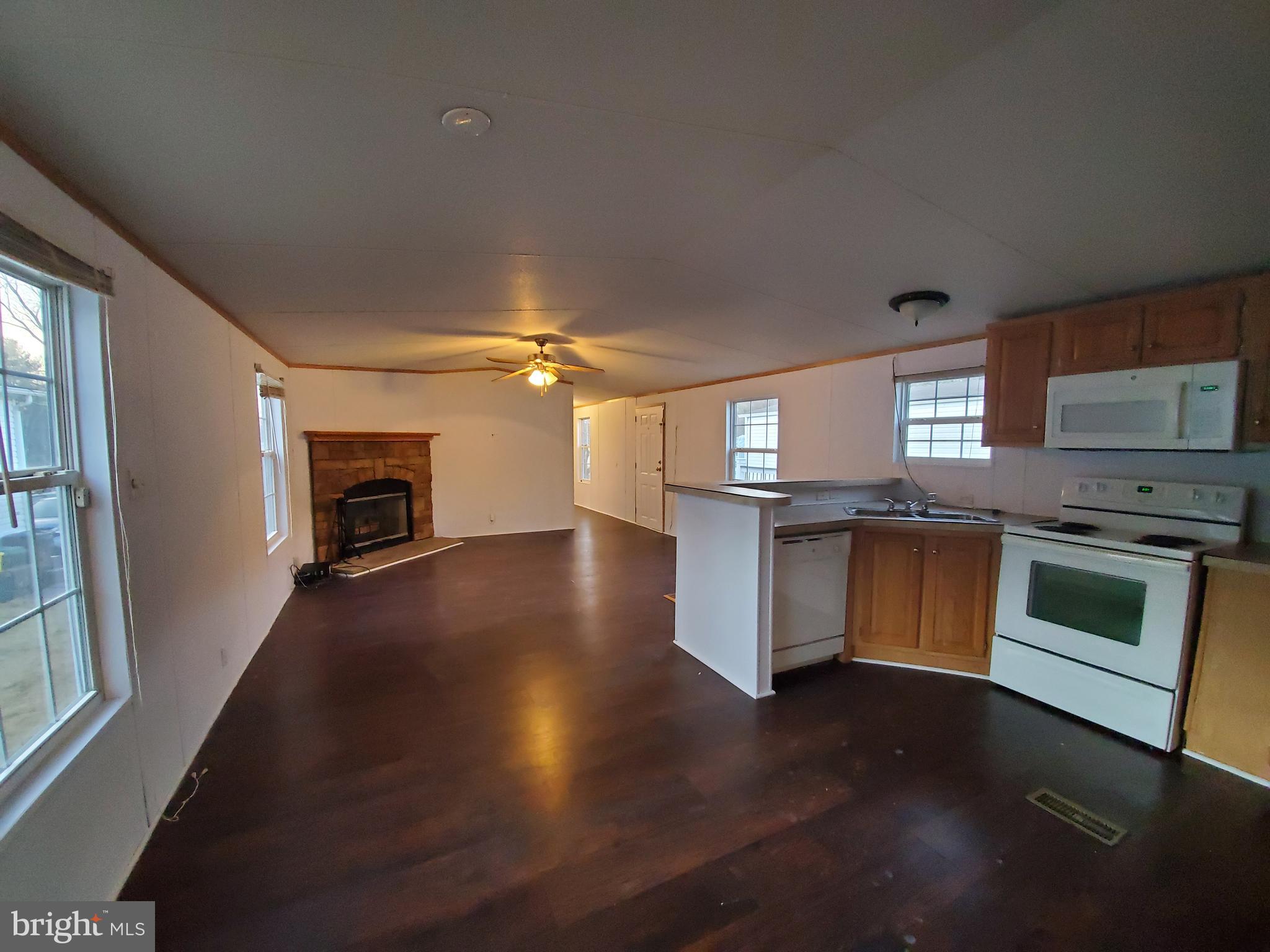 7810 Clark Road, Unit E21 Hanover, MD 21076 - Photo 4 of 18 Gallery Image 4
