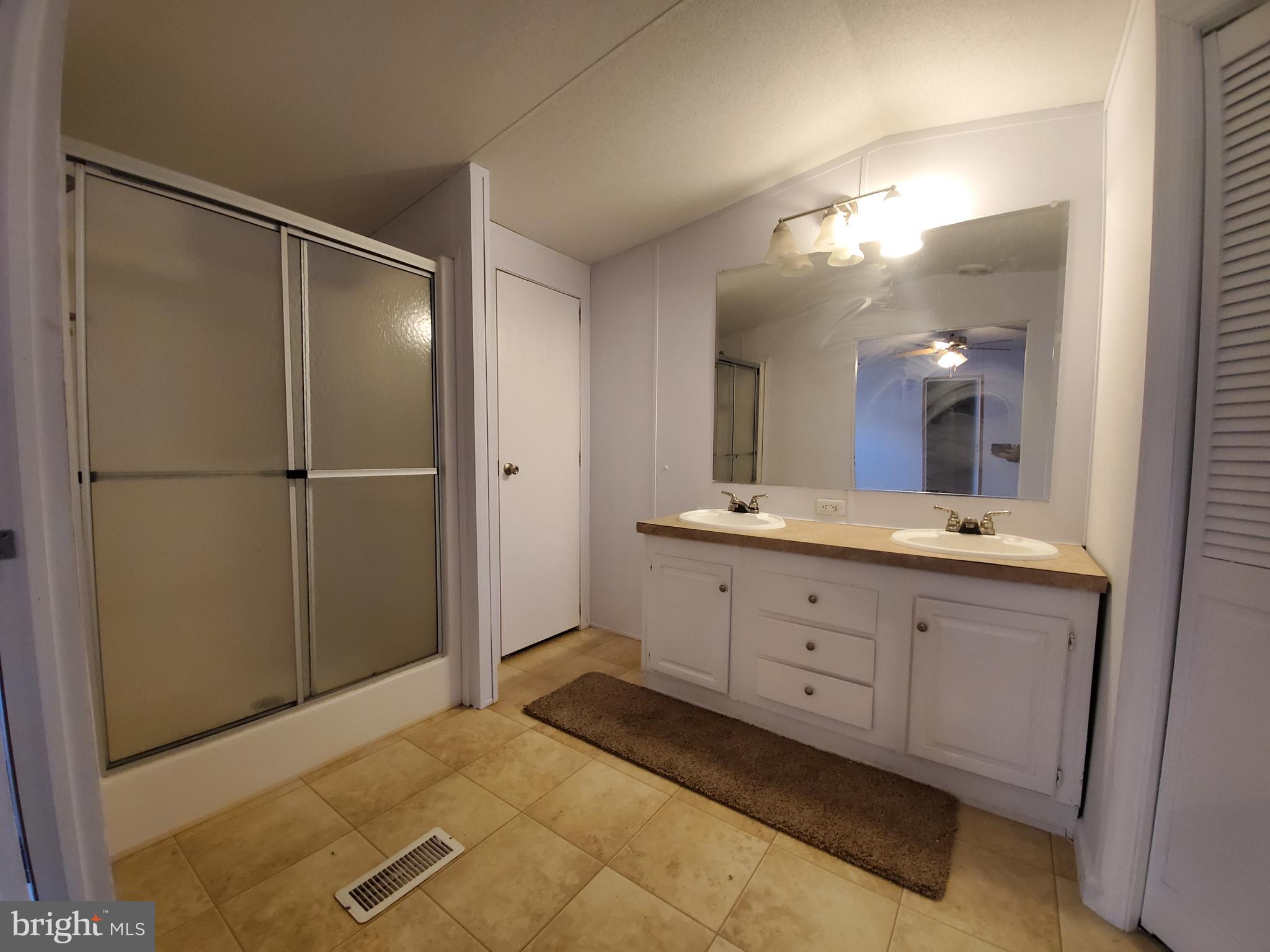 7810 Clark Road, Unit E21 Hanover, MD 21076 - Photo 9 of 18 Gallery Image 9