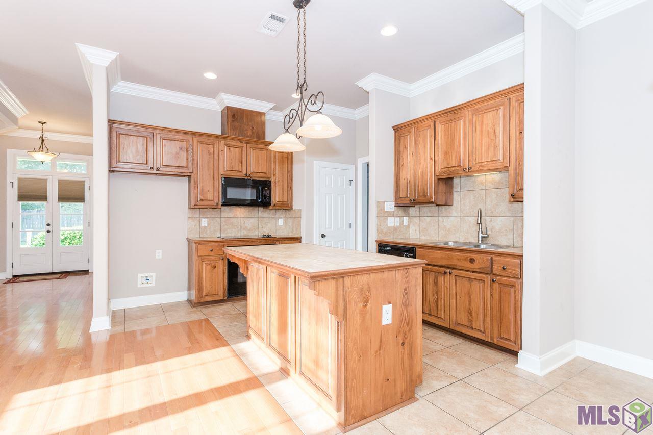 12939 Hidden Ridge Drive Baton Rouge, LA 70816 - Photo 14 of 31 Gallery Image 14