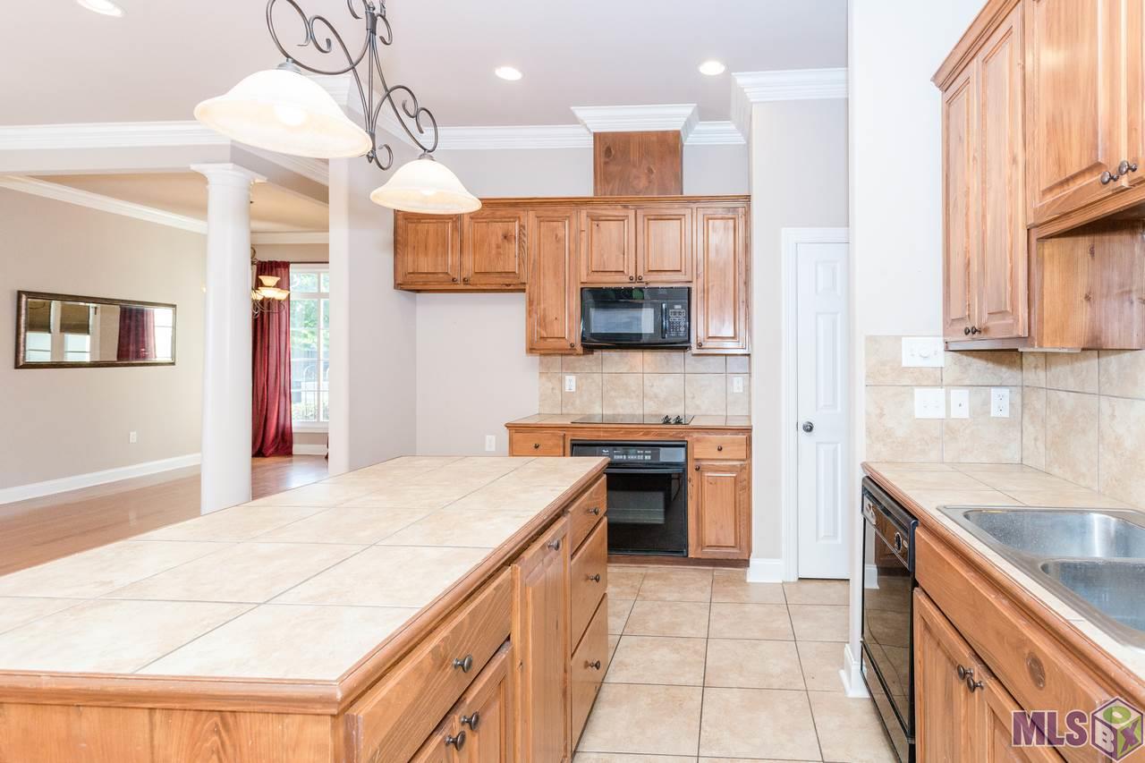 12939 Hidden Ridge Drive Baton Rouge, LA 70816 - Photo 15 of 31 Gallery Image 15