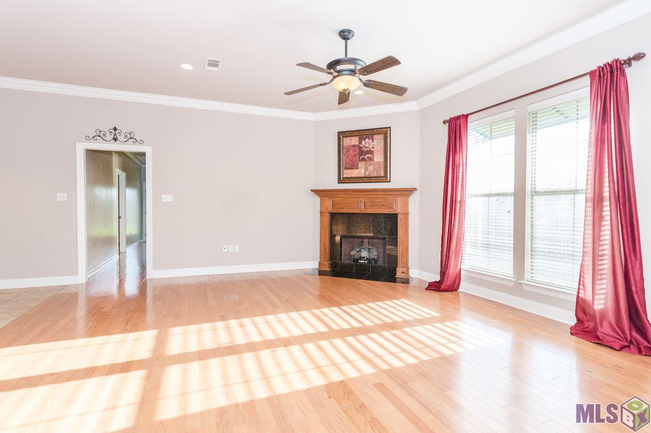12939 Hidden Ridge Drive Baton Rouge, LA 70816 - Photo 6 of 31 Gallery Image 6
