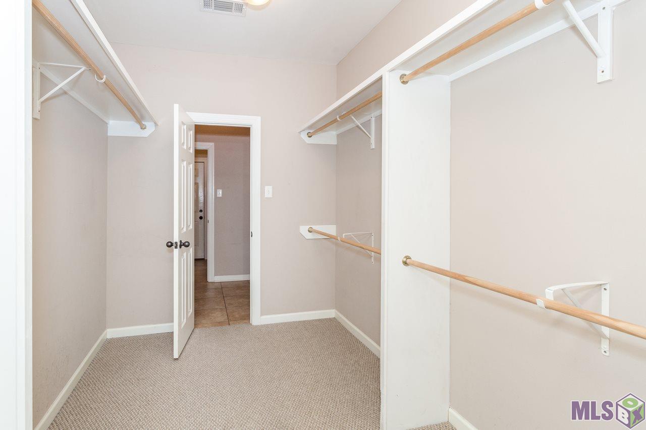 12939 Hidden Ridge Drive Baton Rouge, LA 70816 - Photo 10 of 31 Gallery Image 10