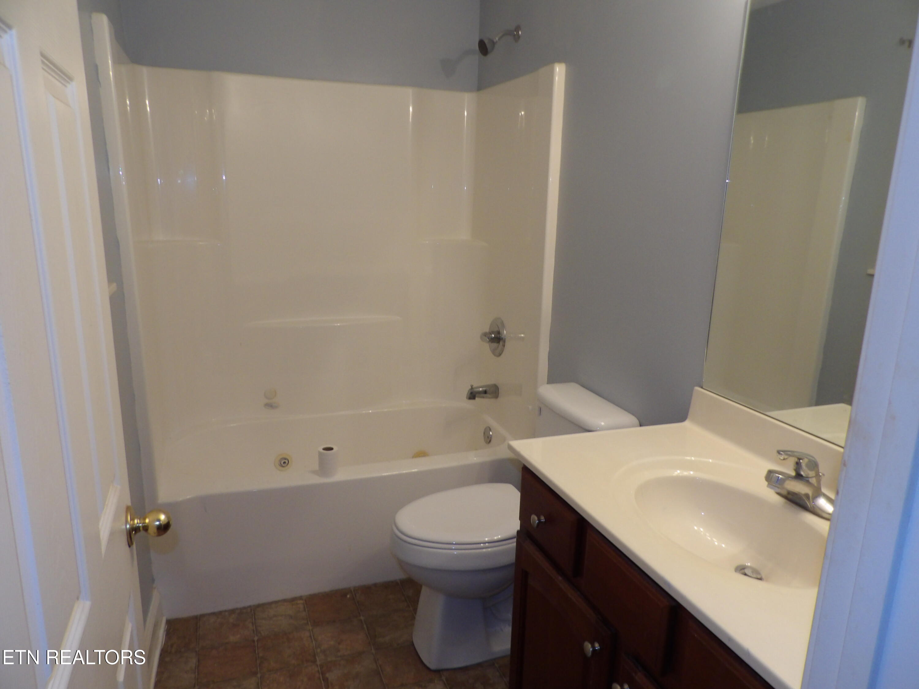 6447 Rutledge Pike Knoxville, TN 37924 - Photo 18 of 22 271_0306