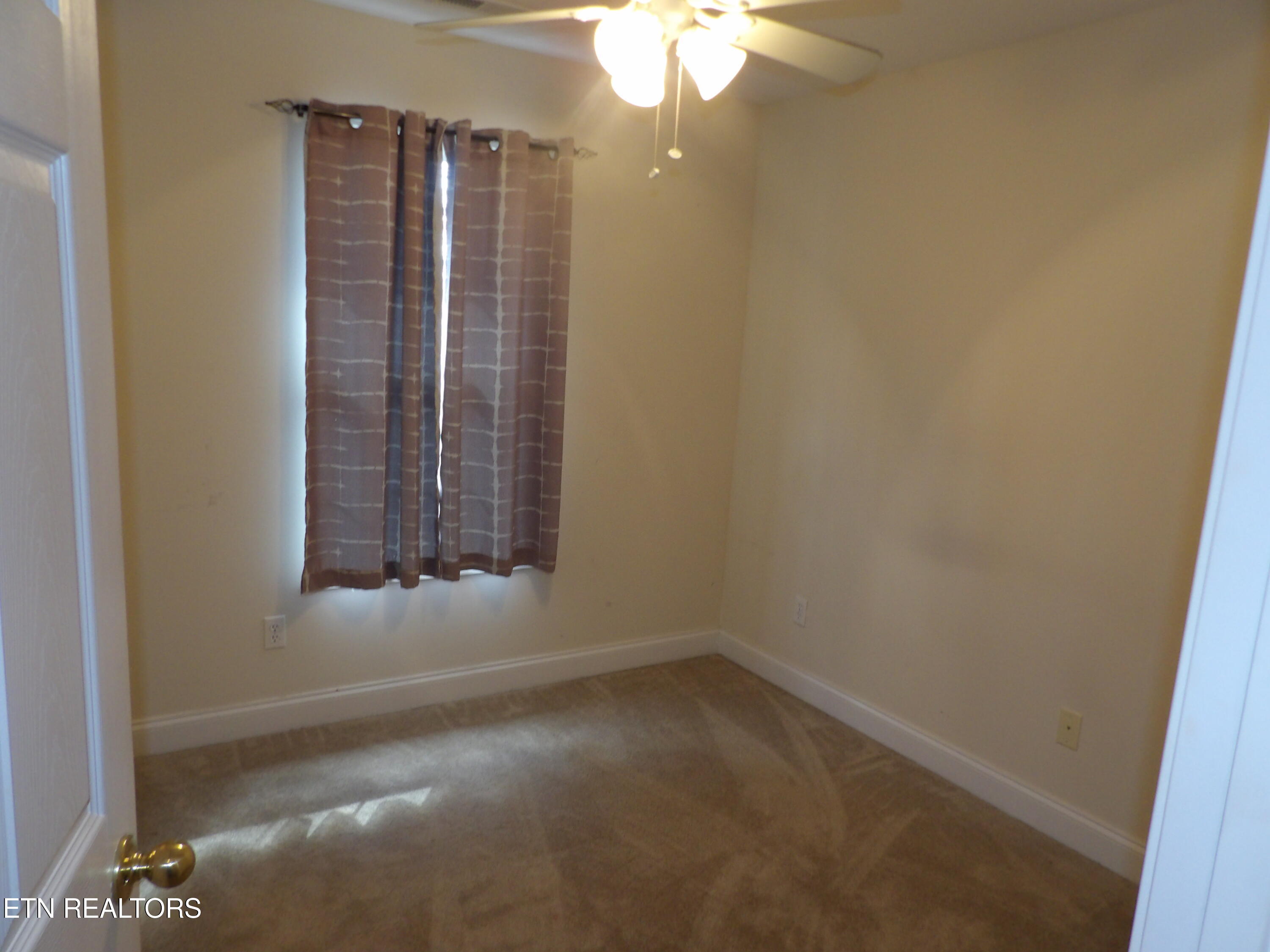 6447 Rutledge Pike Knoxville, TN 37924 - Photo 19 of 22 271_0307