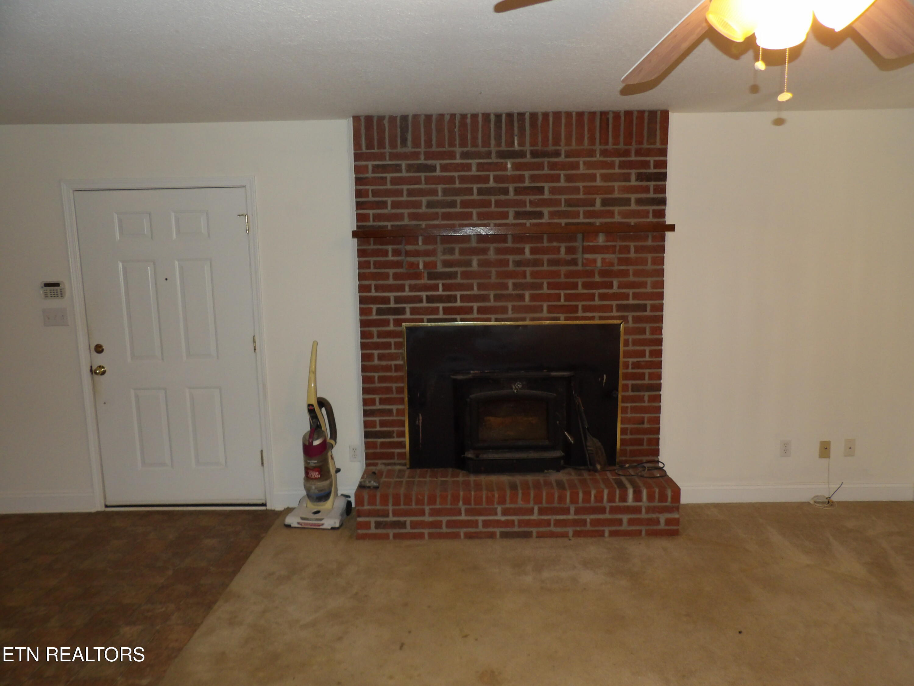 6447 Rutledge Pike Knoxville, TN 37924 - Photo 10 of 22 271_0298