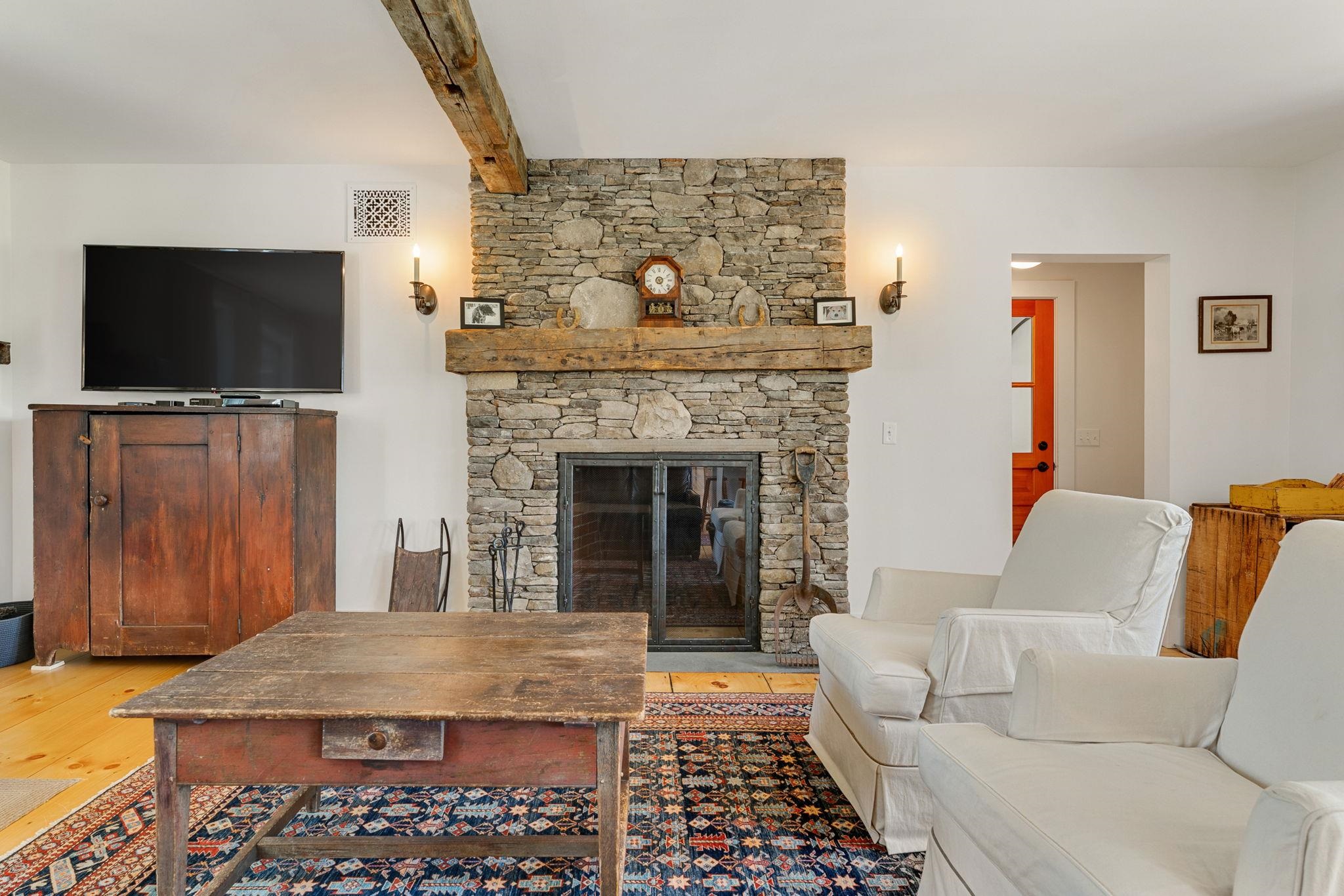1754 Brook Road Warren, VT 05674 - Photo 9 of 59