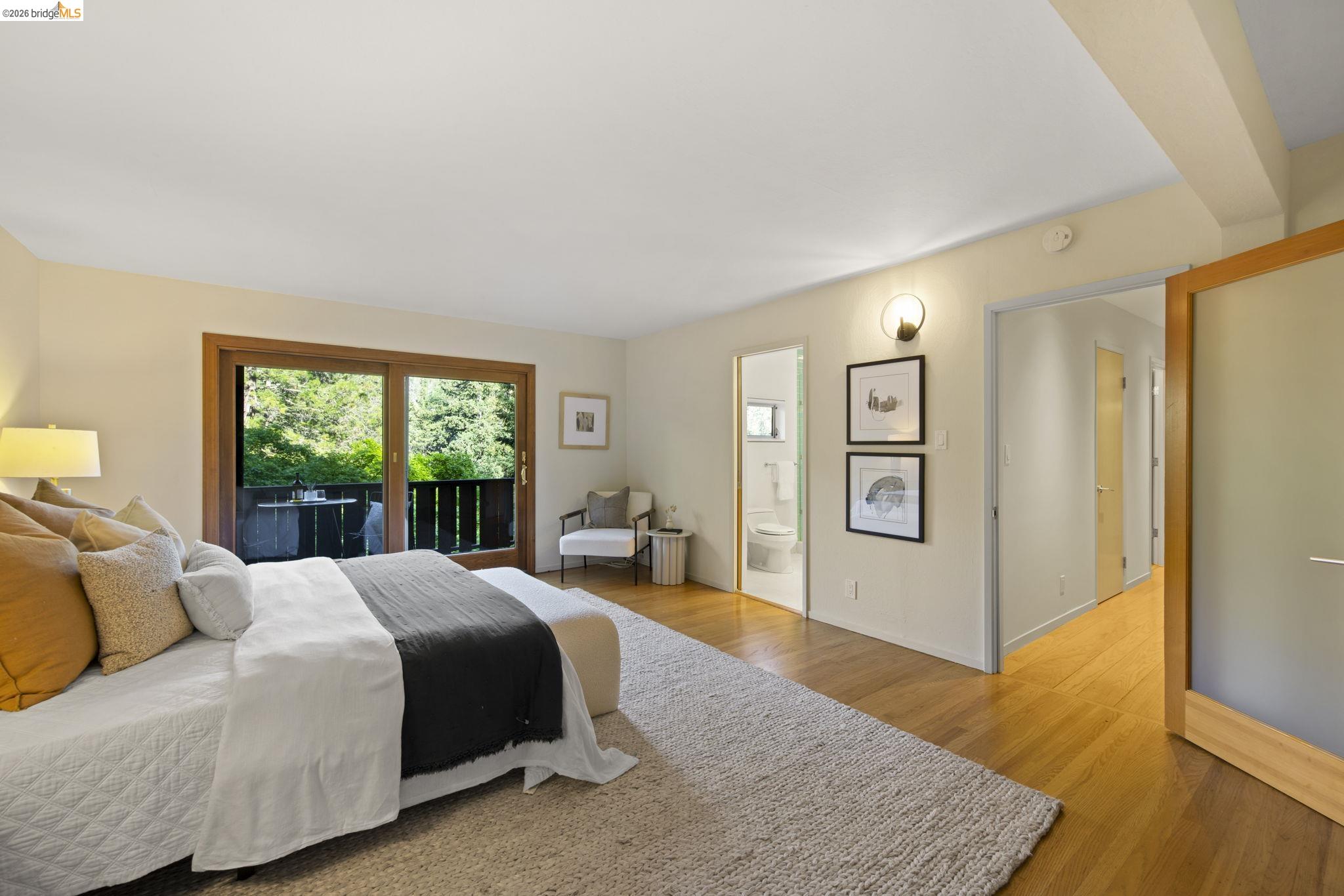 6476 Valley View Road Oakland, CA 94611 - Photo 16 of 50