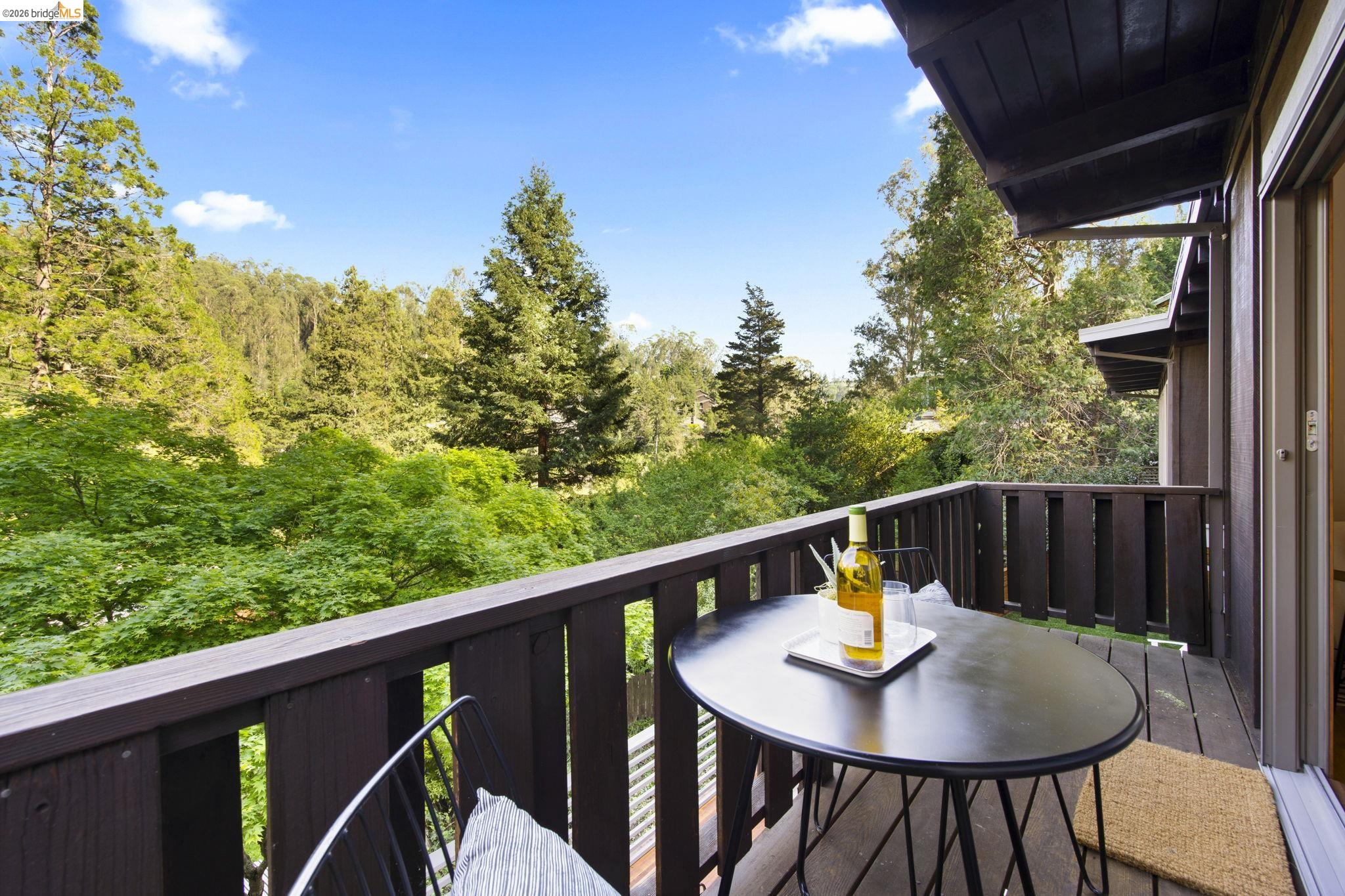 6476 Valley View Road Oakland, CA 94611 - Photo 23 of 50