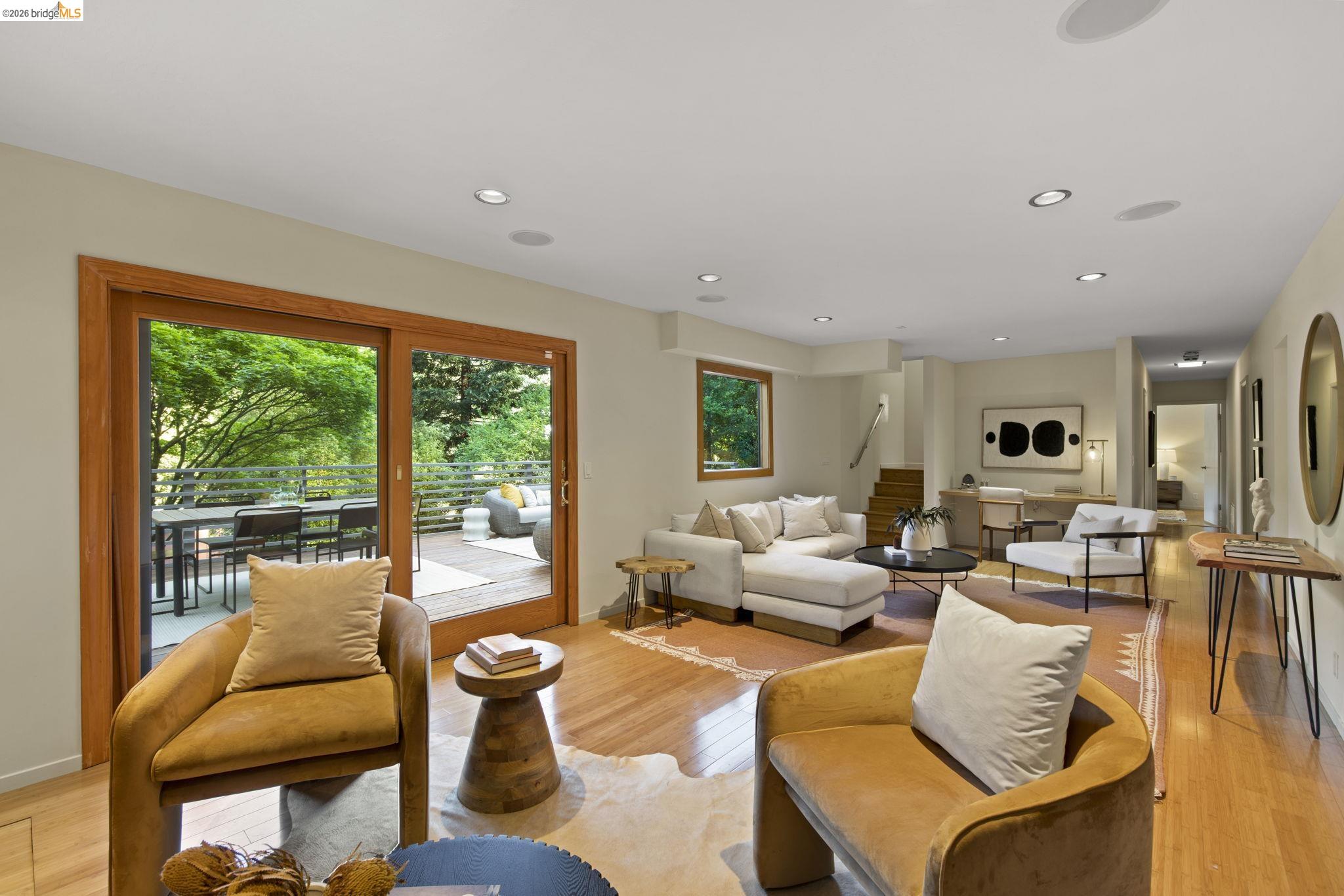 6476 Valley View Road Oakland, CA 94611 - Photo 31 of 50