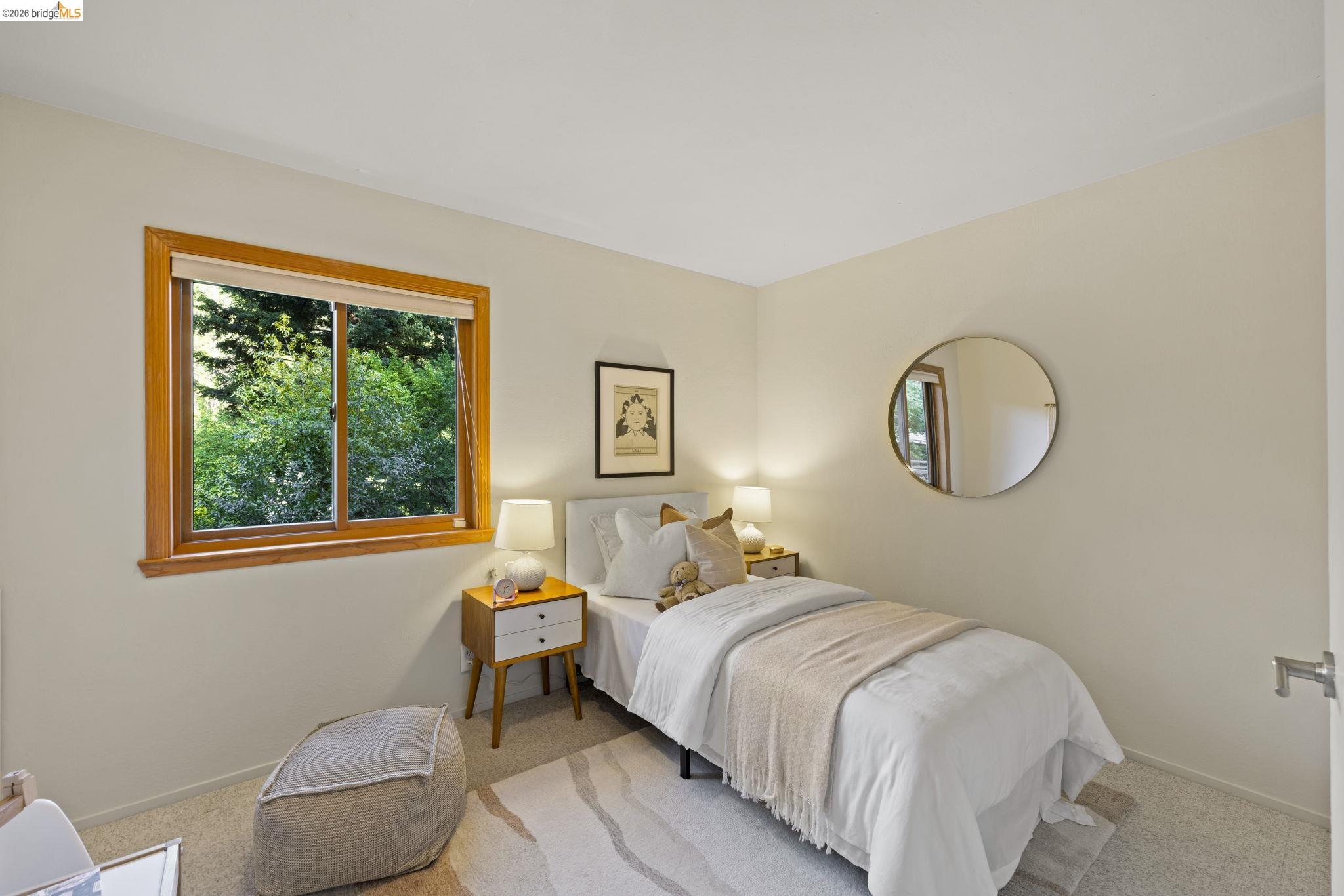 6476 Valley View Road Oakland, CA 94611 - Photo 35 of 50