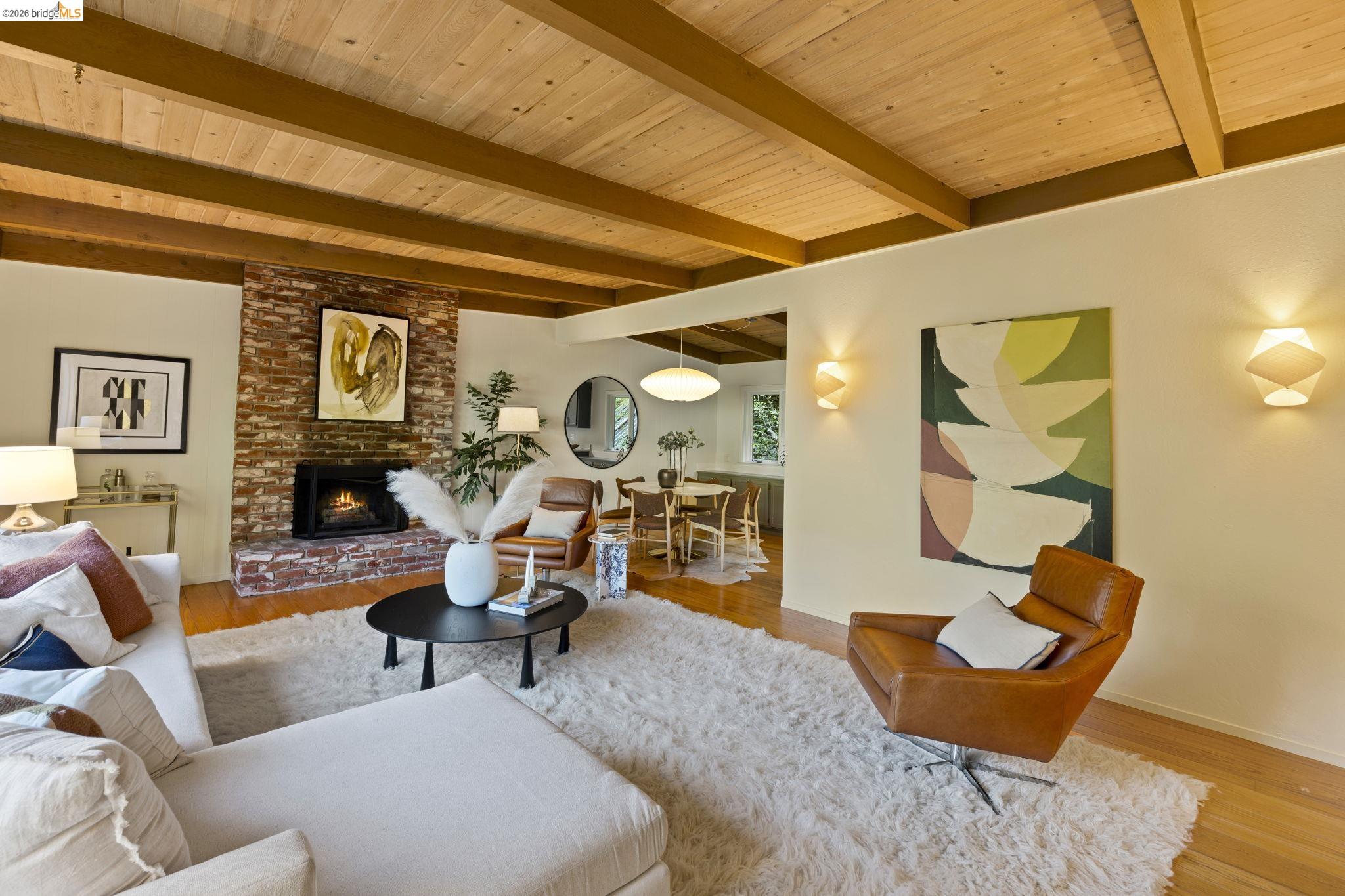 6476 Valley View Road Oakland, CA 94611 - Photo 4 of 50