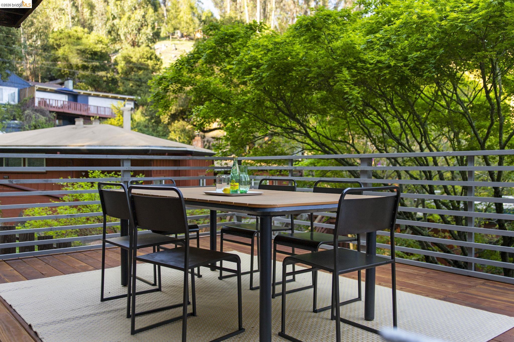 6476 Valley View Road Oakland, CA 94611 - Photo 47 of 50